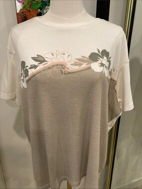 Floral Colorblock Short-Sleeve Tee — White & Taupe